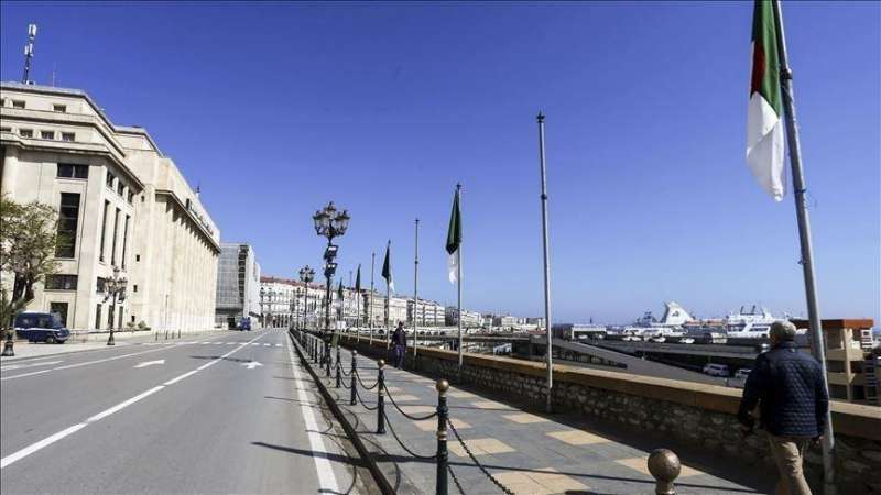 تحفظات حول مخرجات القمة العربية تخفض مستوى تمثيل الجزائر