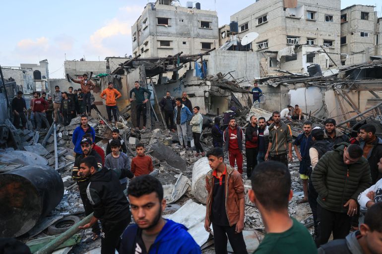 240 شهيدا منذ انتهاء الهدنة.. الاحتلال يقصف جنوب ووسط غزة جوا وبحرا