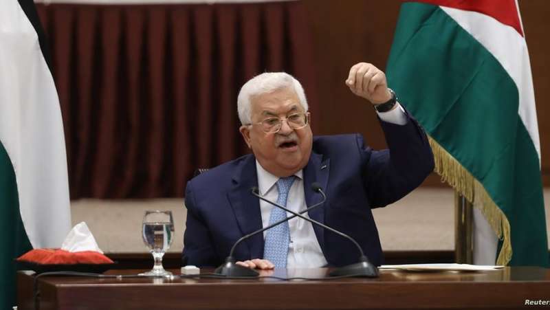 عباس يطالب بمعاقبة الاحتلال.. ويرفض تهجير الفلسطينيين