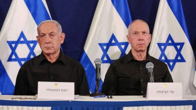 زعيم المعارضة الإسرائيلية يدعو نتنياهو إلى الاستقالة