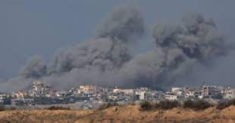 40 شهيدا بقصف الاحتلال منازل وسط غزة منذ مساء أمس