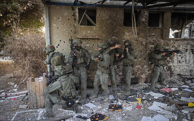 يديعوت أحرونوت: 12 مستوطنا قتلوا بقذيفة دبابة إسرائيلية يوم 7 اكتوبر