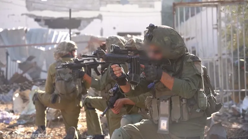 القناة 13: خلافات بين قادة إسرائيل حول استمرار المرحلة الحالية من الحرب
