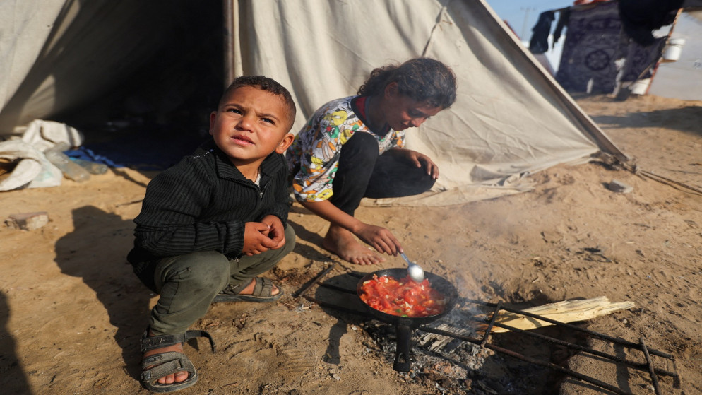صحة غزة: 50 من النازحين من فئة الأطفال يتعرضون للجفاف وسوء التغذية