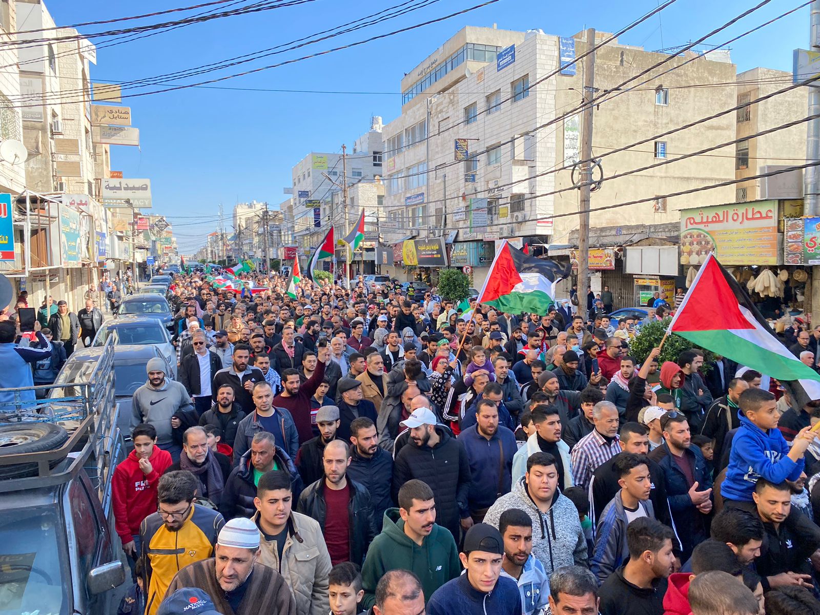 الآلاف في اربد يطالبون بوقف التطبيع ودعم المقاومة - صور