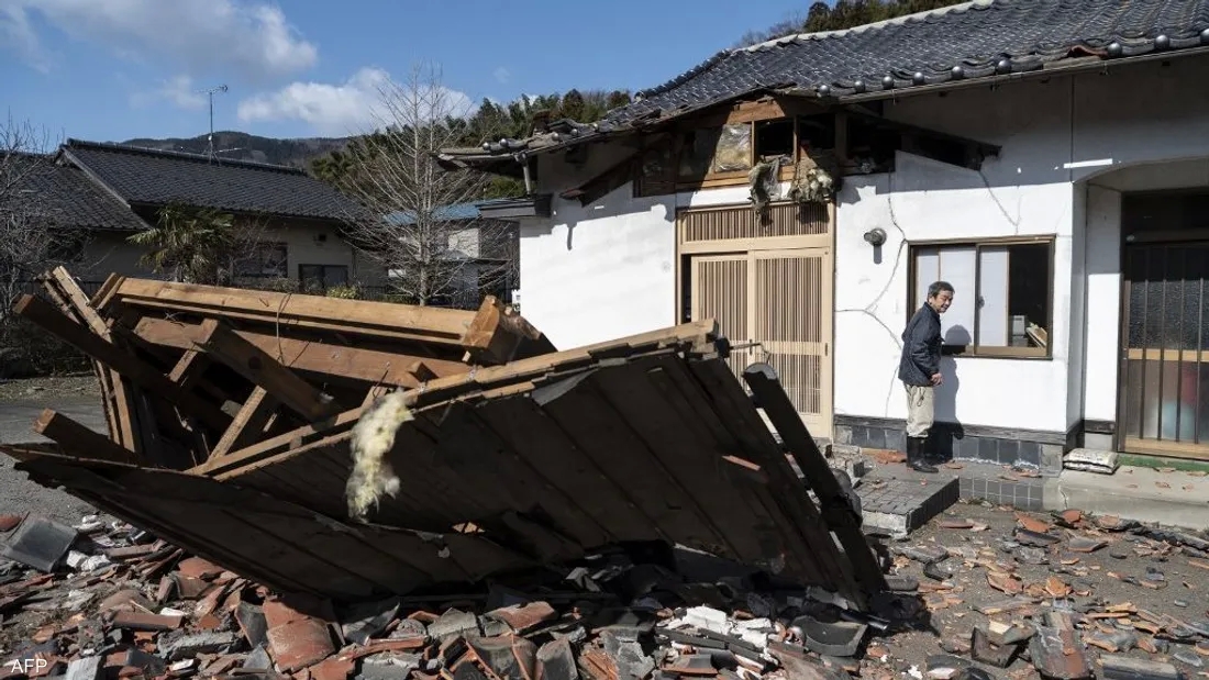 زلزال بقوة 7.4 درجة يضرب اليابان وصدور تحذيرات من موجات تسونامي