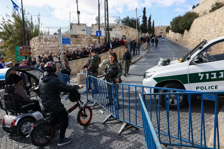 للأسبوع الـ13.. قيود إسرائيلية مشددة على صلاة الجمعة بالمسجد الأقصى
