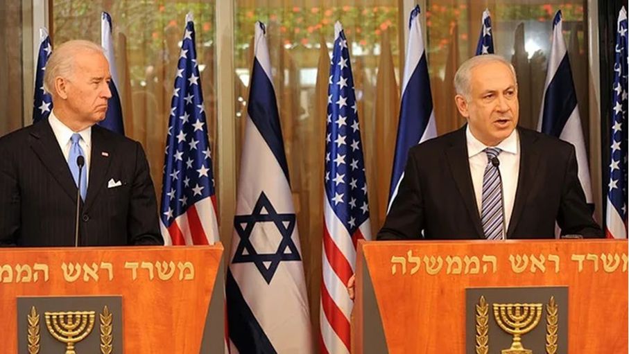 صحيفة إسرائيلية: إدارة بايدن تُعِد صفقة إقليمية كبرى تتضمن وقف الحرب بغزة