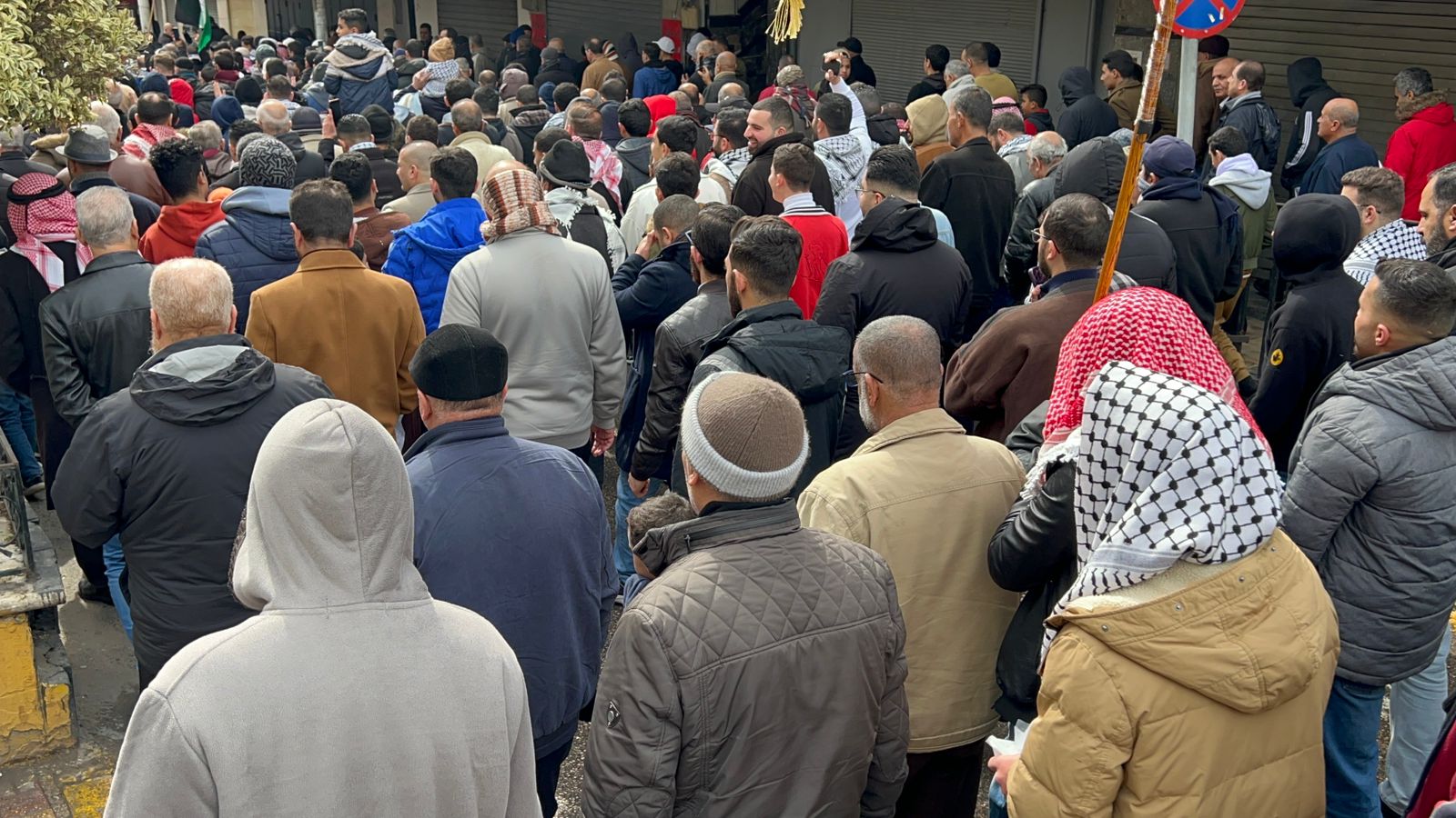 مسيرة حاشدة في اربد تطالب بمنع تصدير الخضار الاردنية الى الكيان الصهيوني - صور