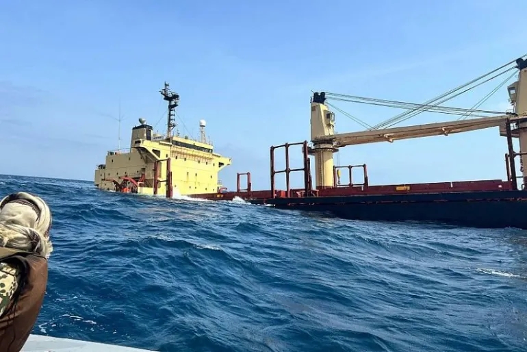غرق السفينة إم في روبيمار قبالة سواحل اليمن