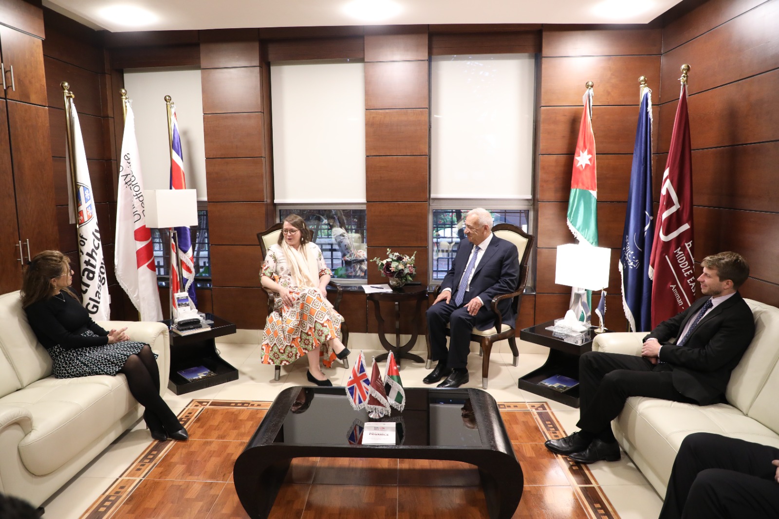 رئيس أمناء “الشرق الأوسط” يلتقي نائبة السفير البريطاني ورئيس المجلس الثقافي البريطاني