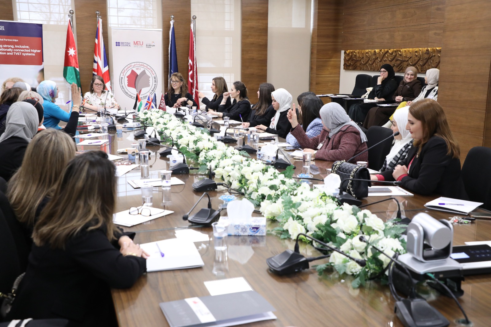 رئيس أمناء “الشرق الأوسط” يلتقي نائبة السفير البريطاني ورئيس المجلس الثقافي البريطاني