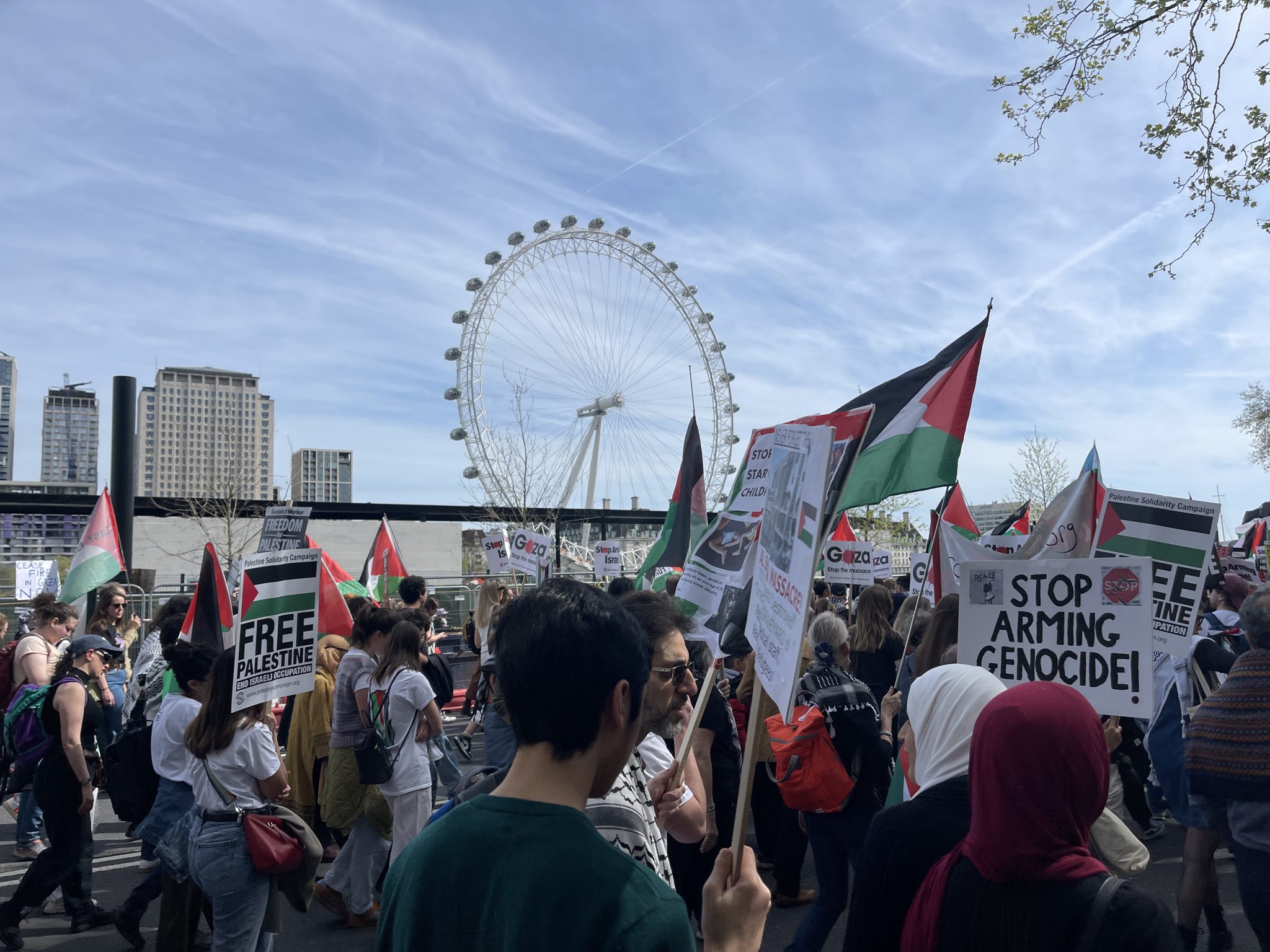 مئات الآلاف يتظاهرون في بريطانيا مطالبين بوقف تسليح إسرائيل