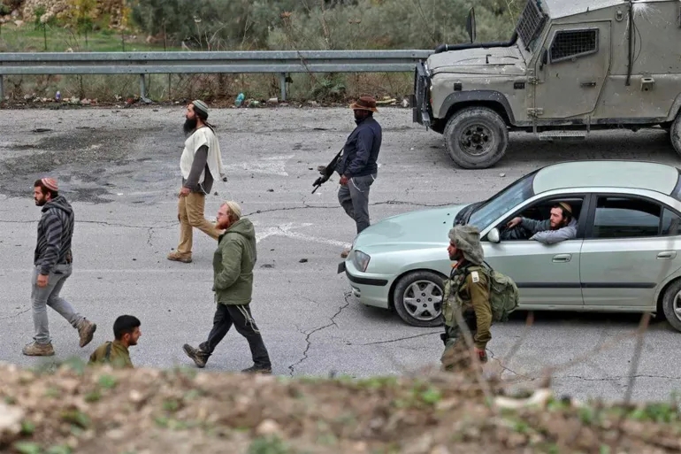 حماس تدعو للاشتباك مع المستوطنين في الضفة