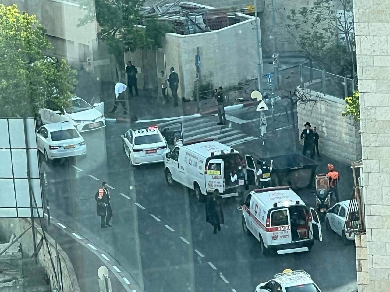 اصابة مستوطنين اثنين بعملية دهس في القدس
