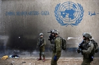 الغارديان: إسرائيل لم تقدم أدلة على مزاعم ارتباط موظفي الأونروا بحماس