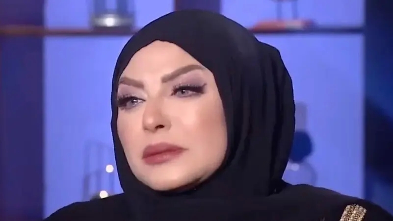 اتهمها شيخ أزهري  .. إعلامية مصرية تنهار في بث مباشر