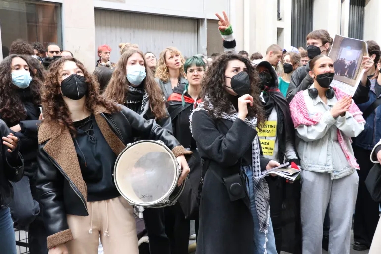 عاجل الاحتجاجات الطلابية المناهضة لحرب غزة تعطل جامعة عريقة في باريس
