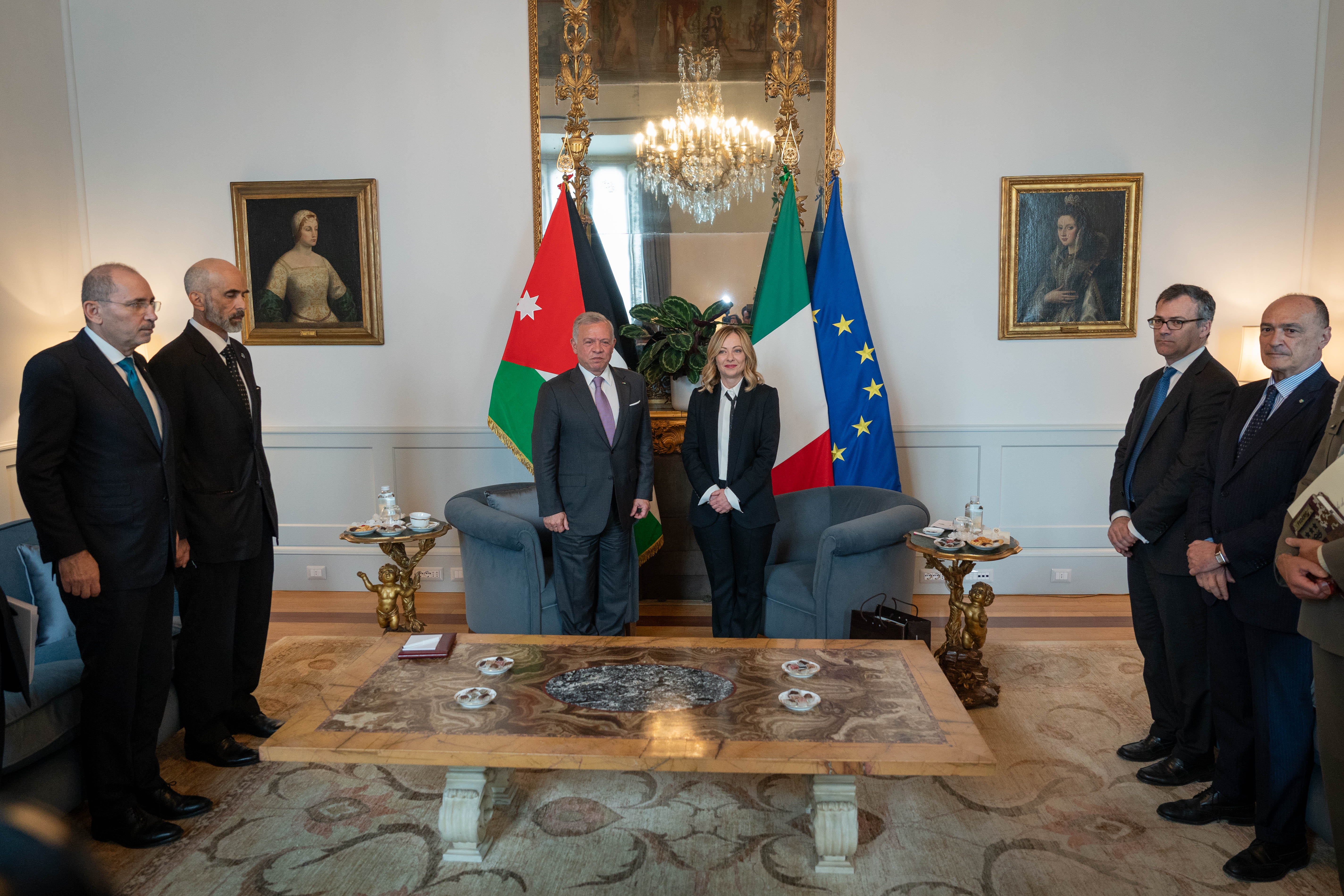 الملك ينبه خلال لقائه رئيسة وزراء إيطاليا إلى العواقب الخطيرة للهجوم الإسرائيلي على رفح