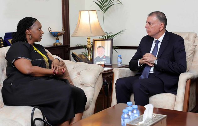 الفرايه يلتقي سفيرة جمهورية رواندا لدى المملكة