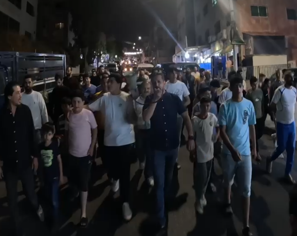 مسيرة ليلية في حي الطفايلة تنديدا بالابادة الجماعية في غزة ودعما للمقاومة