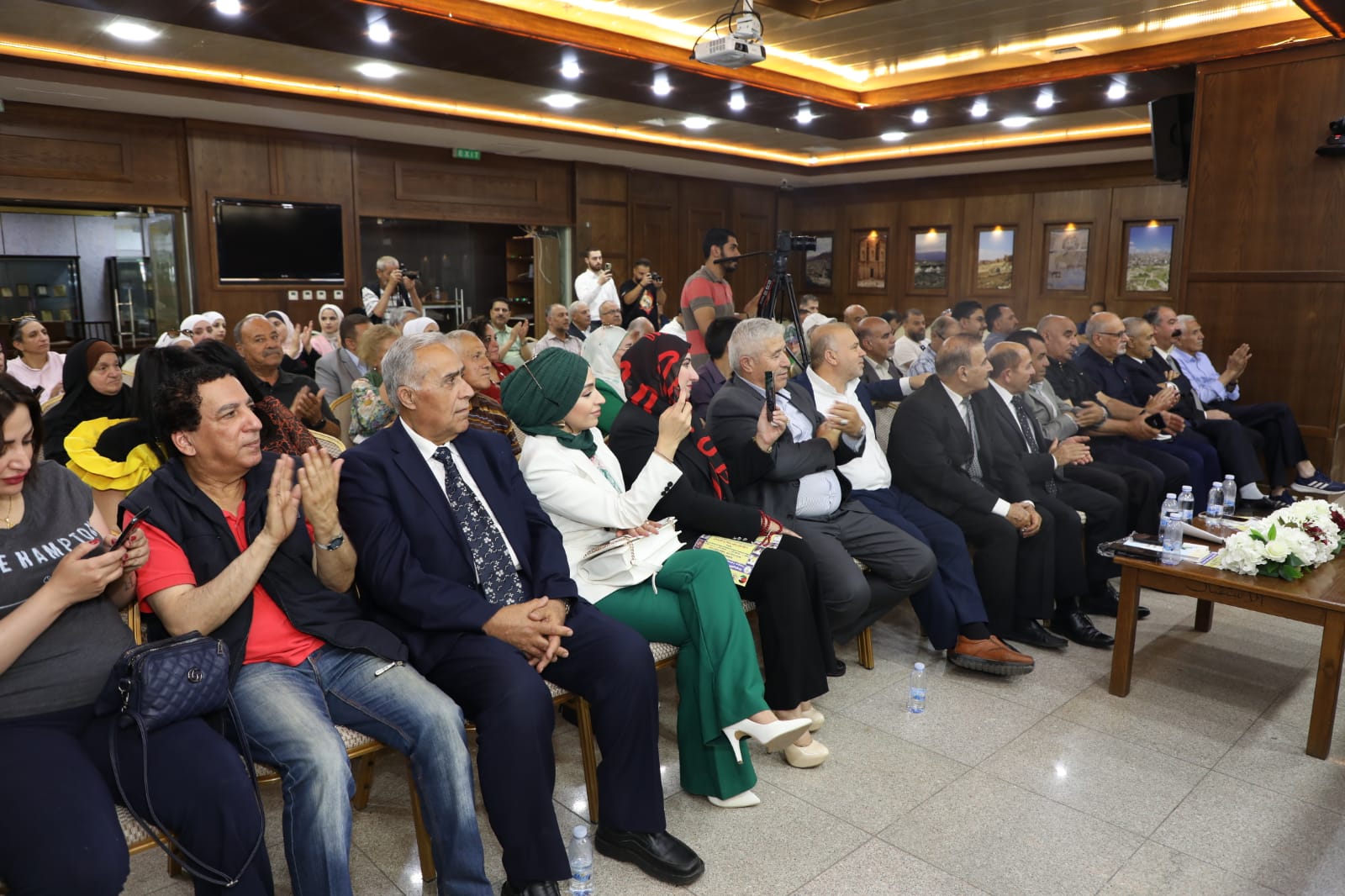 تكريم القيادية في حزب العمال رانيا عثمان النمر