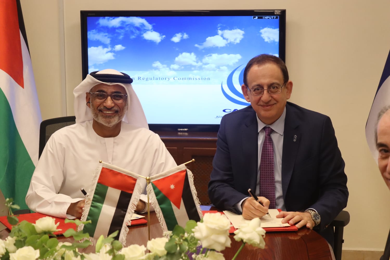 توقيع مذكرتي تفاهم بين الهيئة العامة للطيران المدني الإماراتي وهيئة تنظيم الطيران المدني الاردني