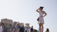 اليونان.. موجة حارة توقف الزيارات إلى الأكروبوليس وتغلق المدارس