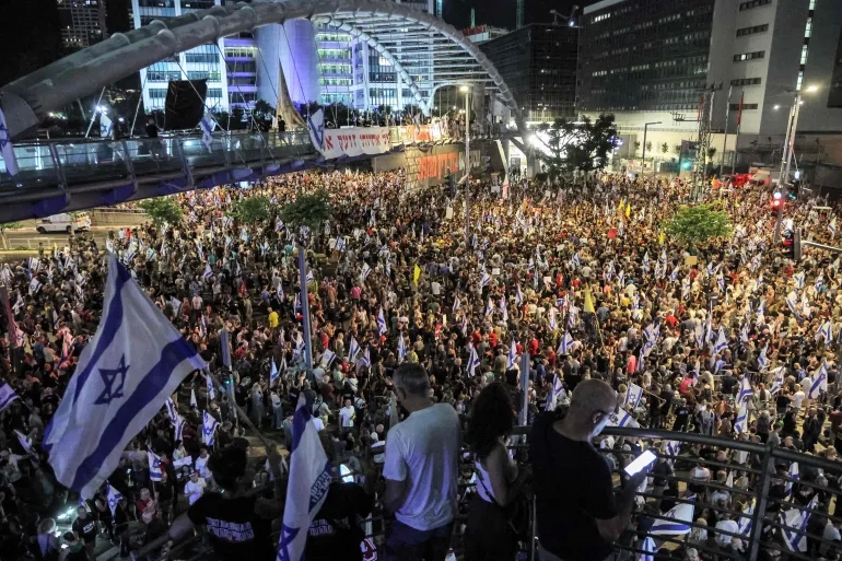 أضخم مظاهرات في الكيان الصهيوني لإسقاط نتنياهو