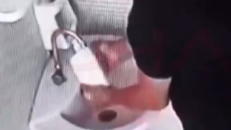 الفيديو الأكثر تداولا في تركيا خلال 24 ساعة.. رجل ثري داخل حمام