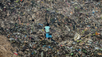 الكشف عن خطر  كامن في مدافن النفايات