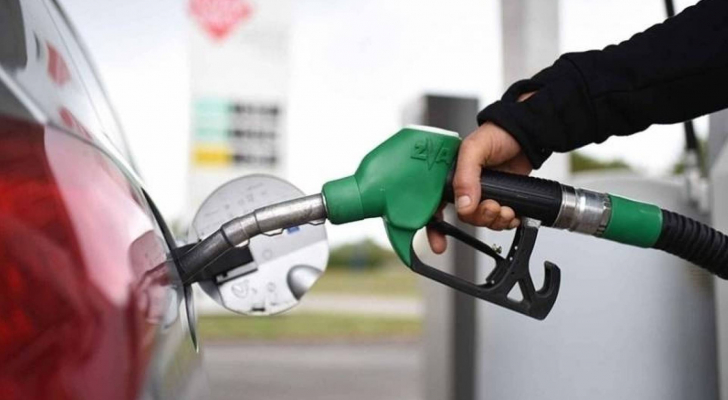 عاجل  تخفيض اسعار البنزين (1.5) قرشا.. ورفع الديزل تعريفة