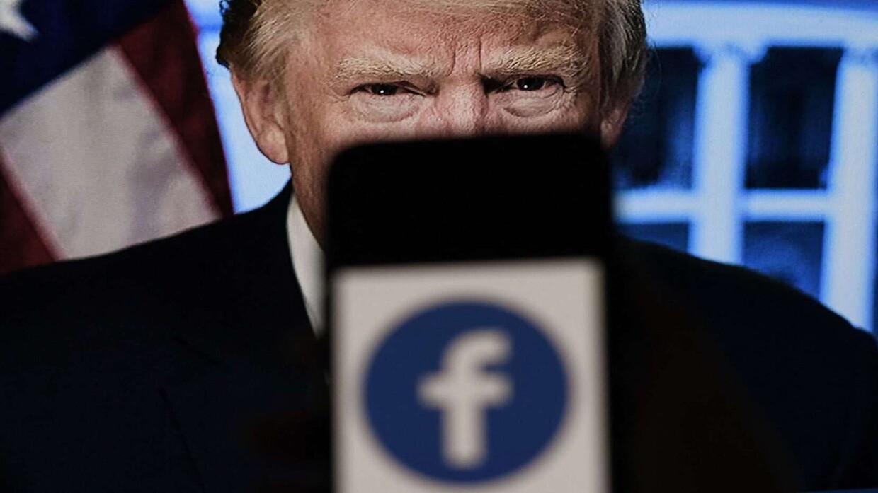 ميتا ترفع القيود المفروضة على حسابات ترامب في فيسبوك وإنستغرام