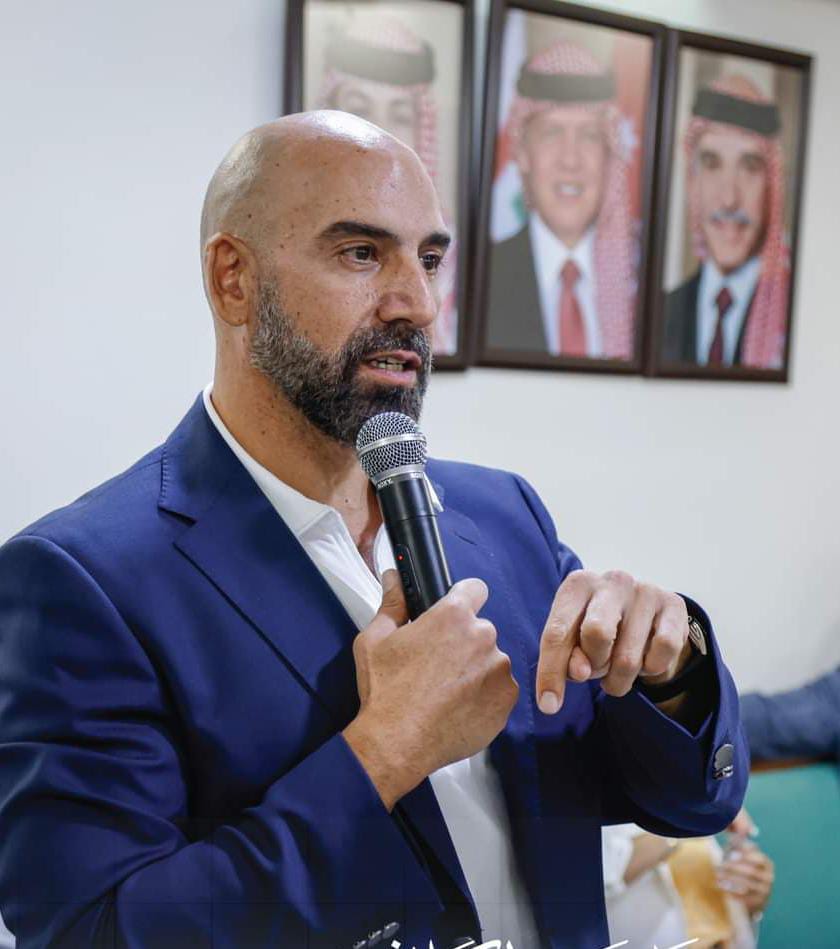 نقيب الصيادلة السابق. د.زيد الكيلاني يقدم أوراق ترشحه للانتخابات النيابية