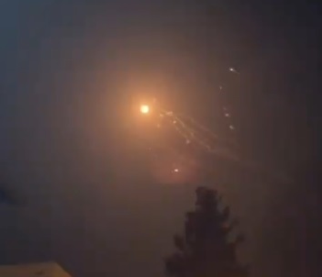 عاجل  نحو 50 صاروخا أطلقت من لبنان باتجاه الجليل