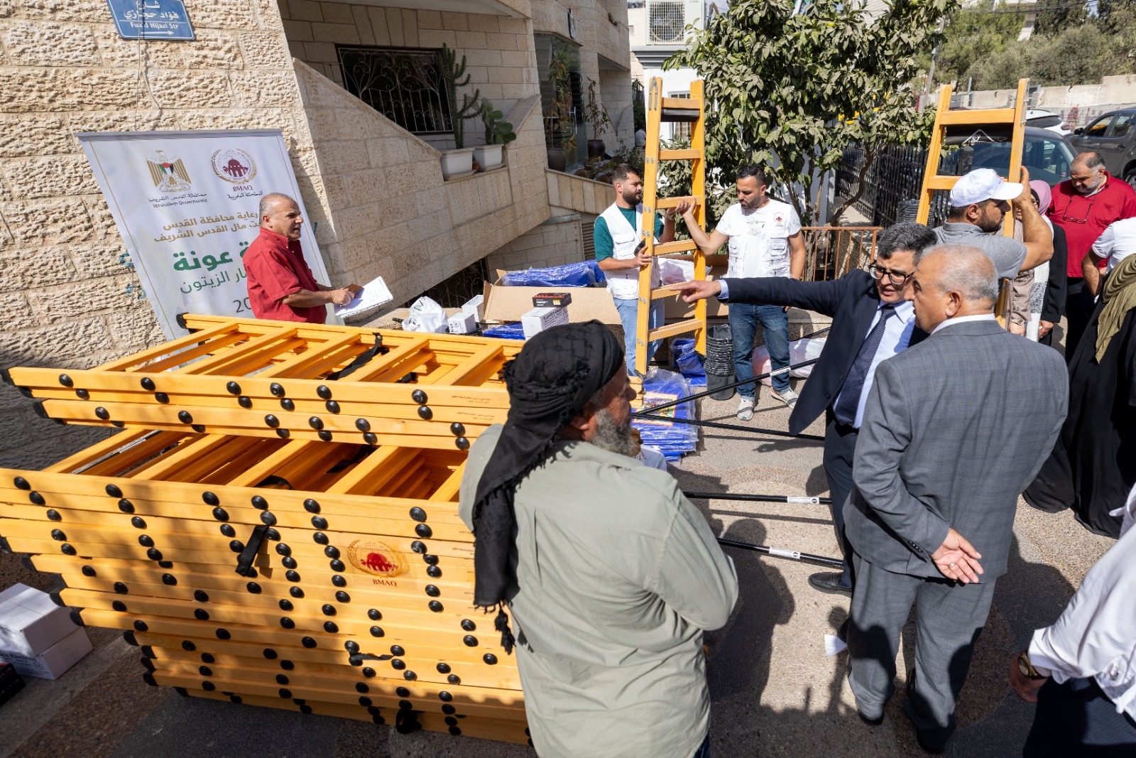 القدس.. إطلاق حملة عونة لقطاف الزيتون بدعم من وكالة بيت مال القدس الشريف