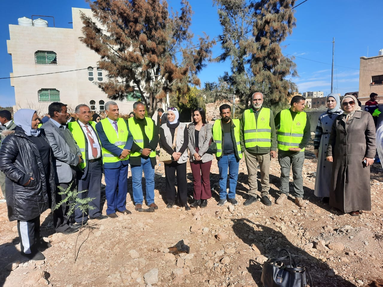 زراعة مئة شجرة حرجية متنوعة في سيل حسبان