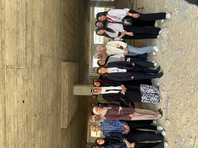  طلبة هندسة العمارة في عمان العربية يطلعون ميدانيًا على مراحل تنفيذ مشروعي مبنى (F) و(H) داخل الحرم الجامعي 