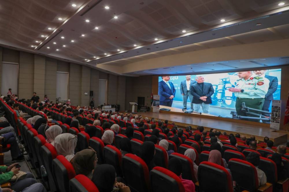 الجامعة الهاشمية تحتفي بالمناسبات الوطنية بيوم علمي حول الذكاء الاصطناعي وتكنولوجيا المستقبل