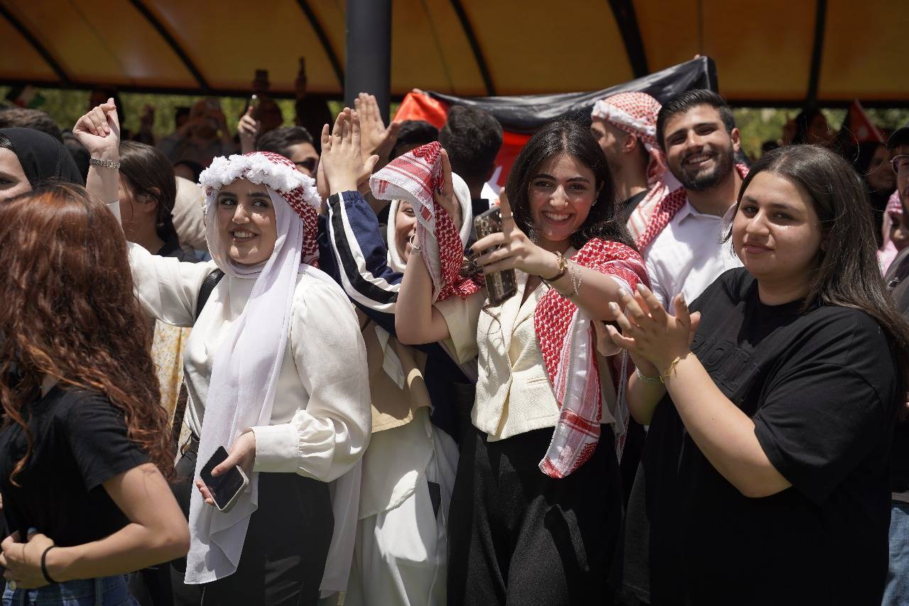 الشرق الأوسط توحّد المشهد العربي في عيد الاستقلال الـ79… رايات عربية ترسم لوحة مبهجة بجانب علم الأردن