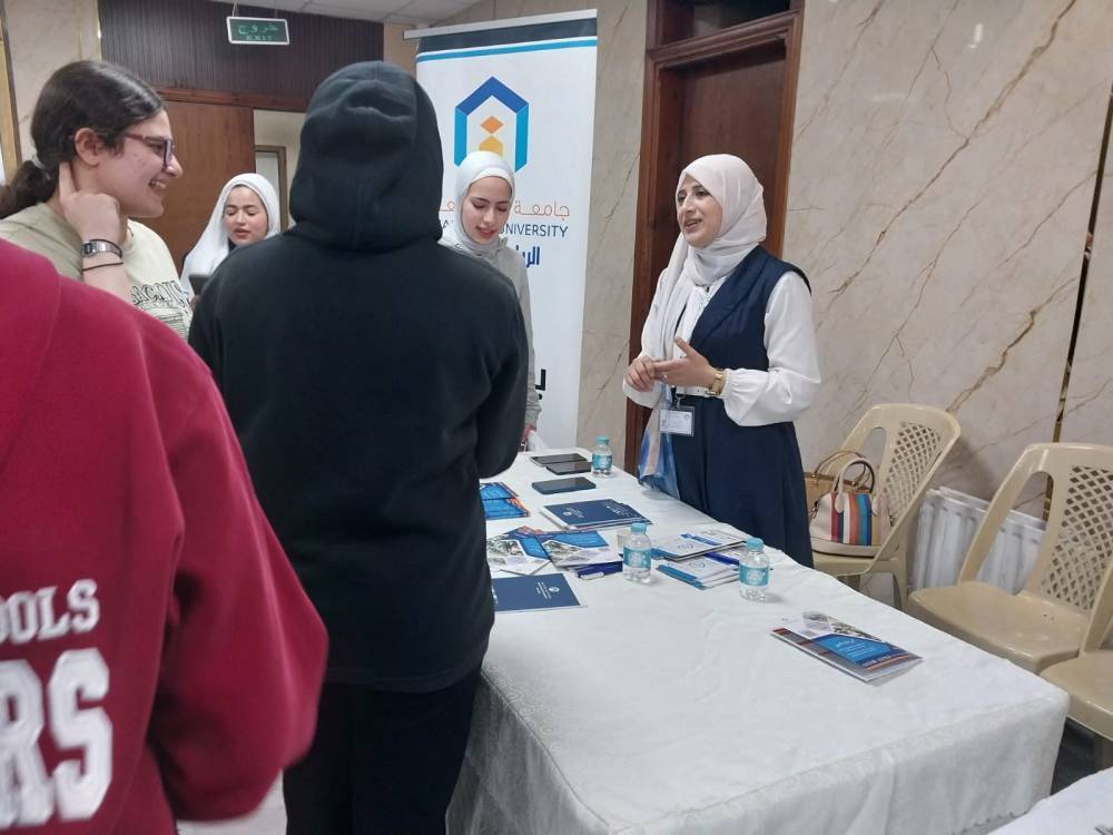 جامعة عمان العربية تشارك مدارس الاتحاد في فعالية يوم التحدث الوظيفي