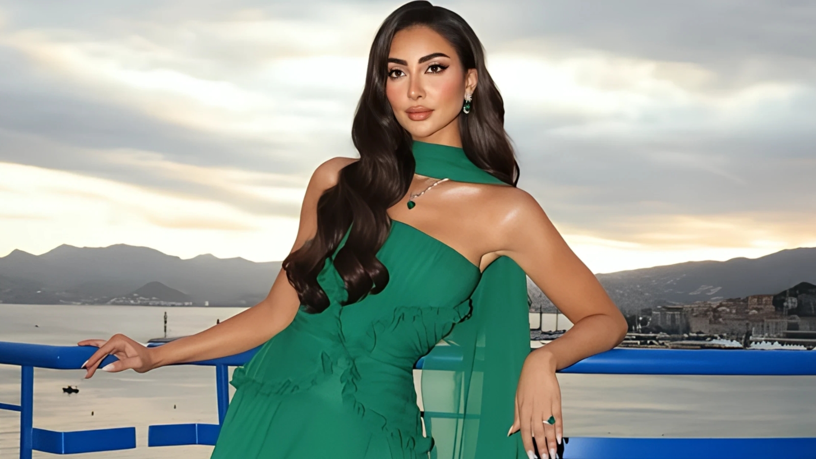 نور الغندور... بين الأناقة الكلاسيكية والإطلالات العصرية