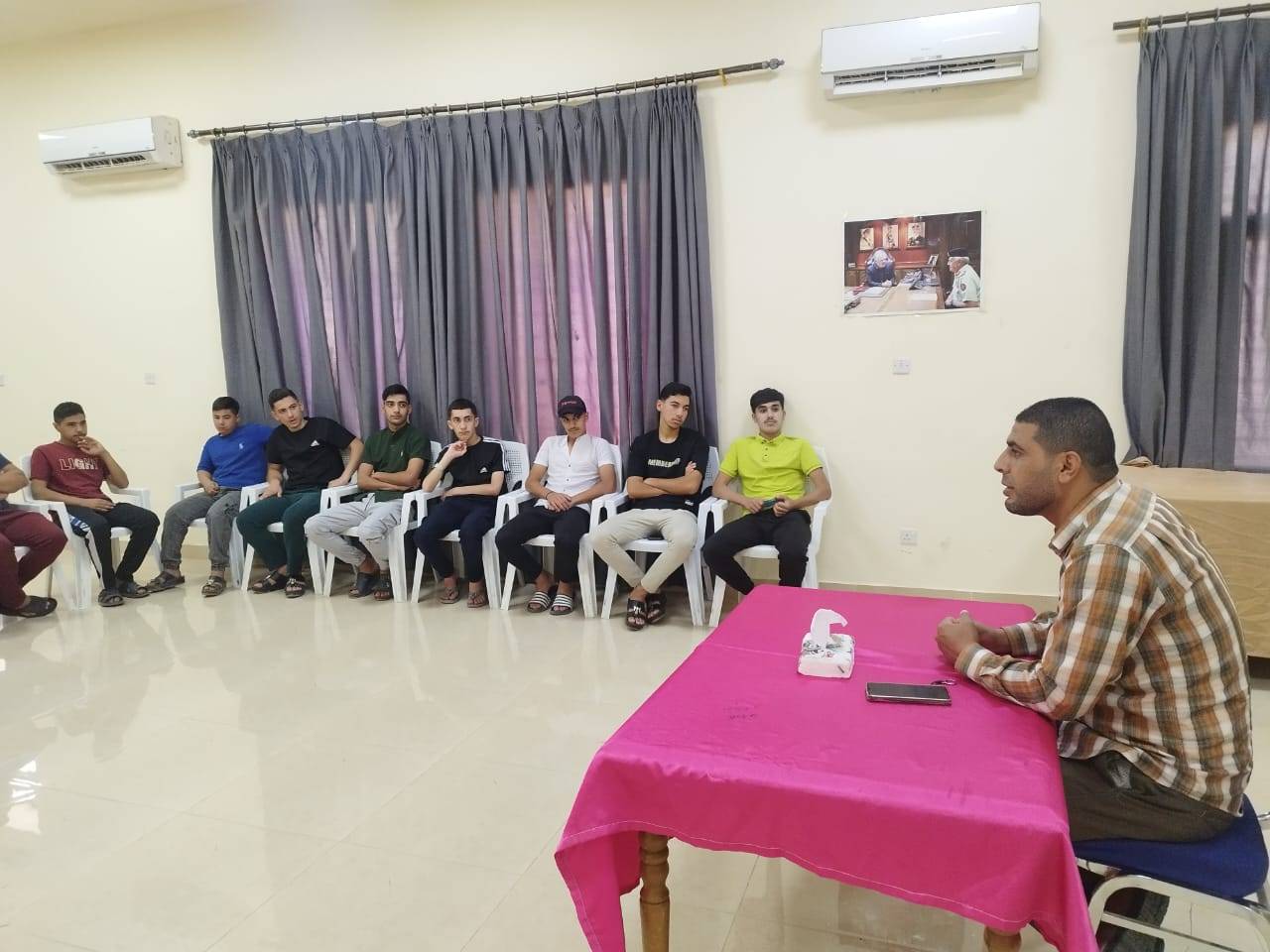 نشاط توعوي حول حماية الأسرة في مركز شباب وشابات الرمثا