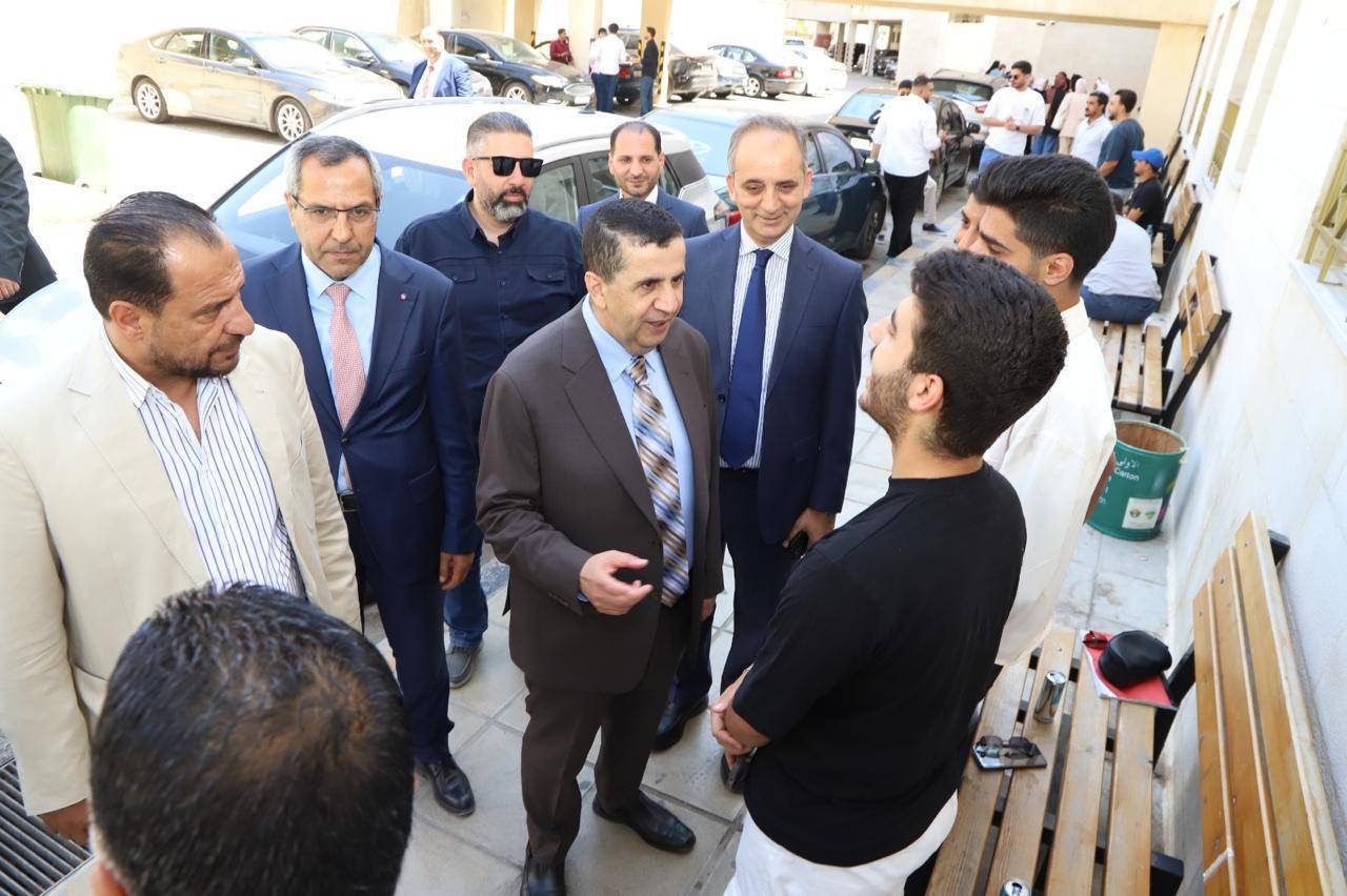 رئيس جامعة البلقاء التطبيقية يتلقى التهاني بعيد الأضحى