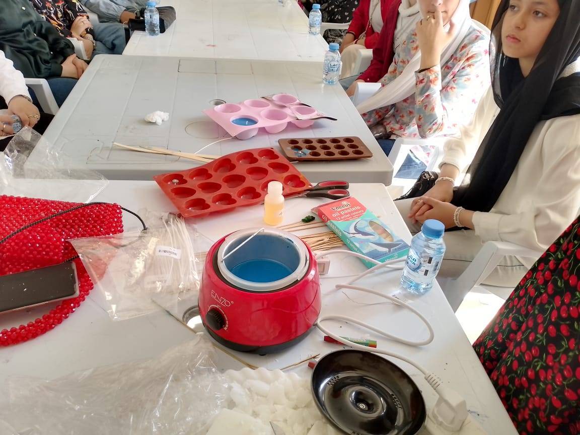 دورة تدريبية حول صناعة الصابون في مركز شابات المزار الشمالي
