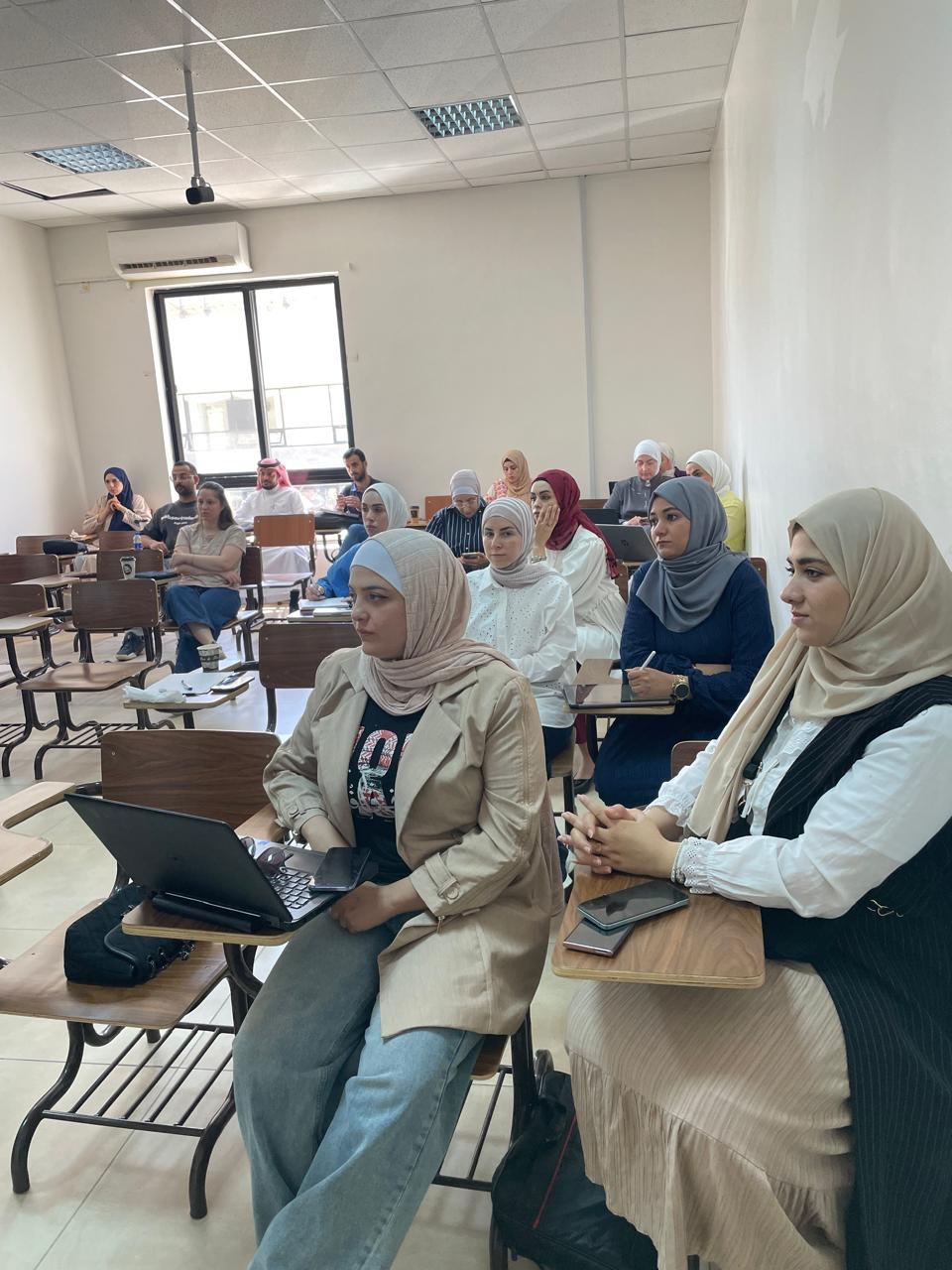  استكشاف عالم اليقظة الدوائية  محاضرة تطبيقية لطلبة ماجستير اليقظة الدوائية والشؤون التنظيمية في عمان العربية