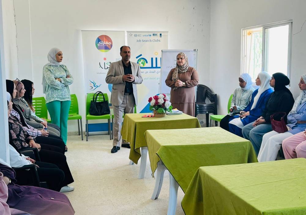 ورشات تدريبية وجلسات توعوية في مراكز مديرية شباب الكرك