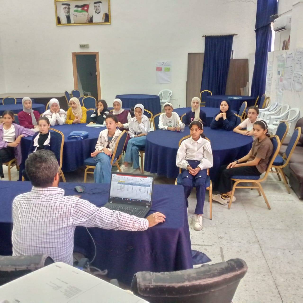 اختتام دورة أساسيات الحاسوب في مركز شابات دير أبي سعيد النموذجي