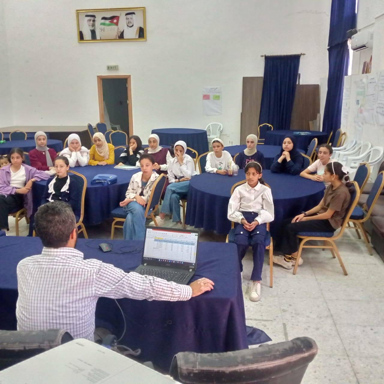 اختتام دورة أساسيات الحاسوب في مركز شابات دير أبي سعيد النموذجي