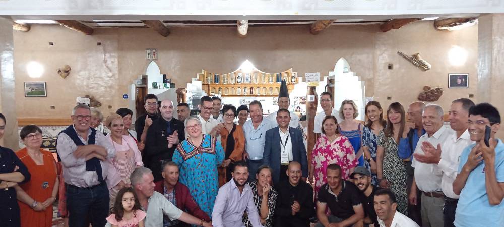 زيد العواملة يشارك في الملتقى الدولي للفسيفساء بالمغرب ويحصد تكريمات